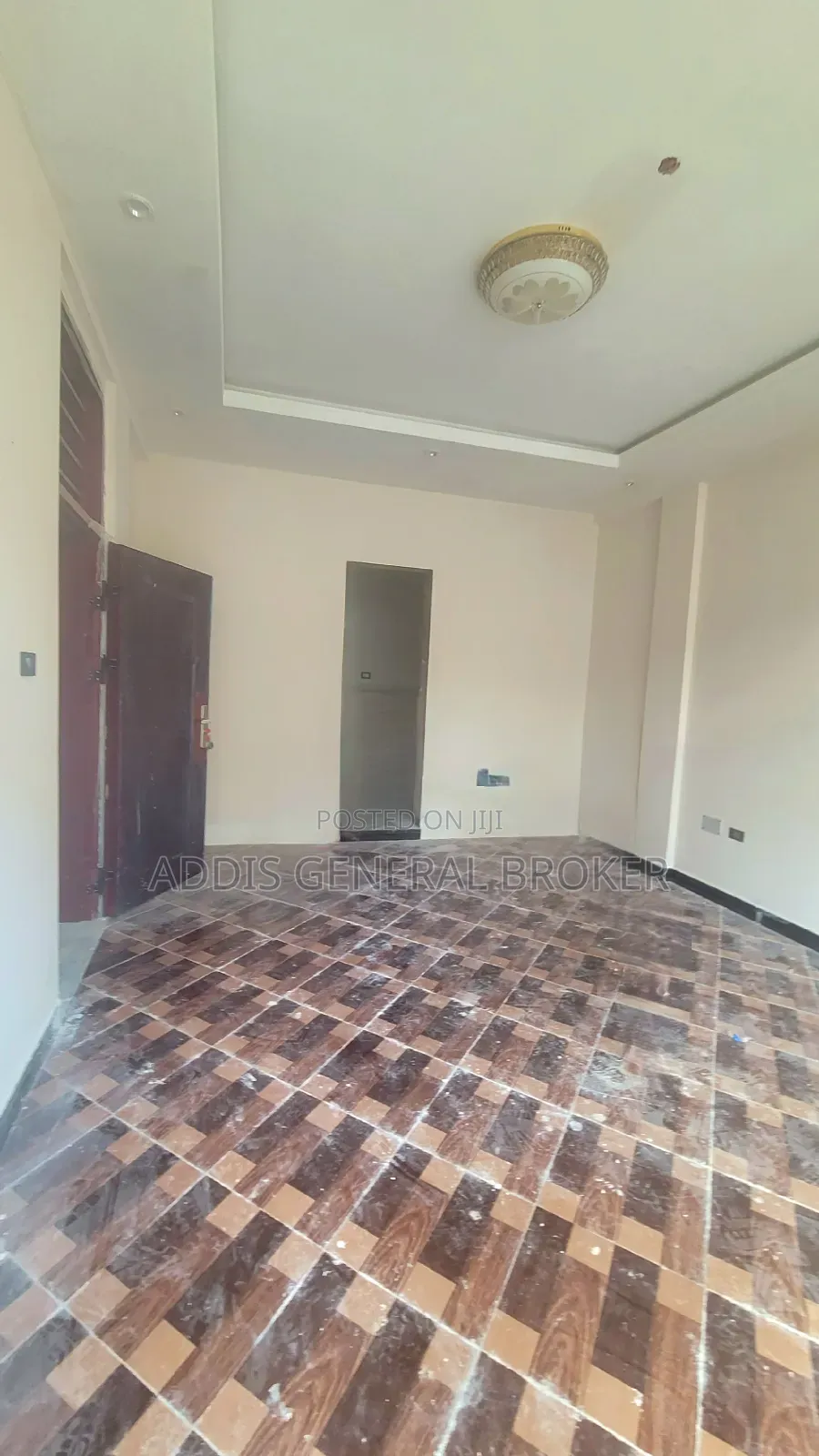 5bdrm House in ሀይሌ ጋርመንት, Nifas Silk-Lafto for sale