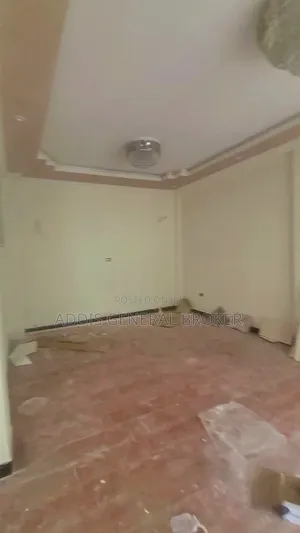 5bdrm House in ሀይሌ ጋርመንት, Nifas Silk-Lafto for sale