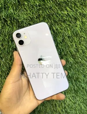 Photo - Apple iPhone 11 64 GB