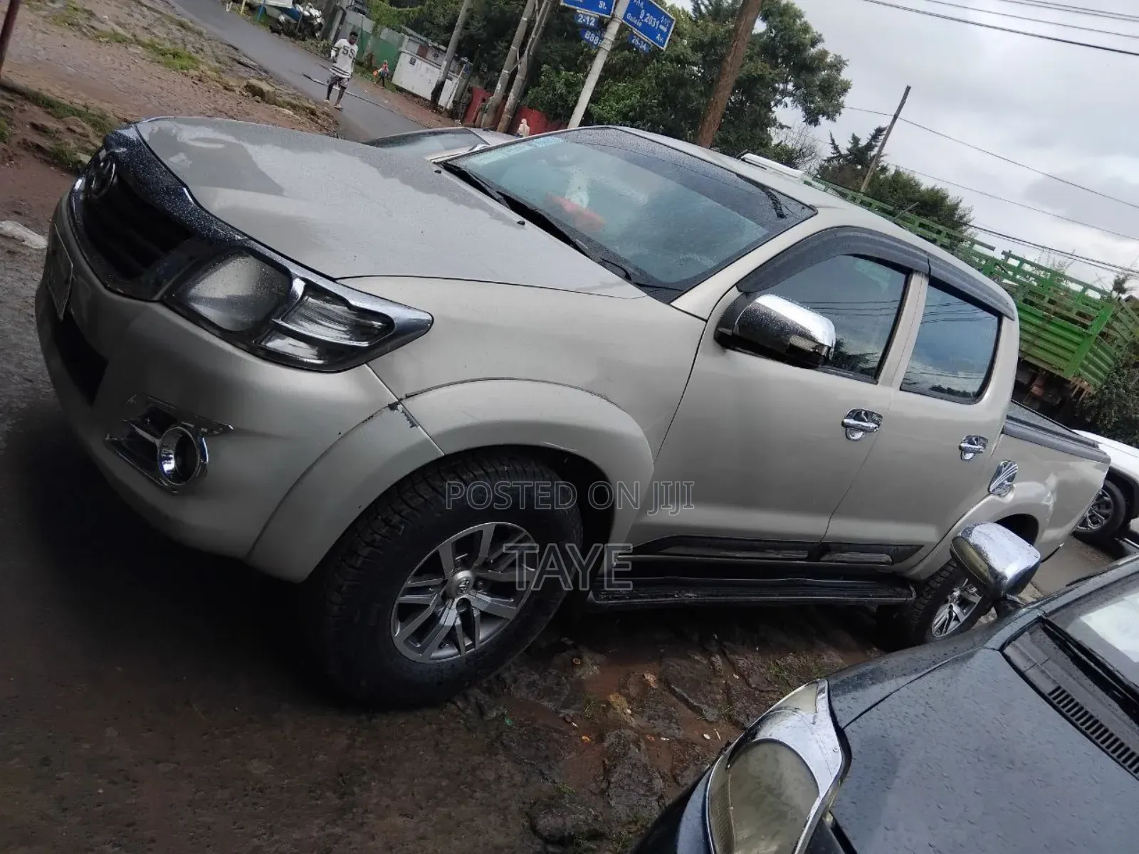Toyota Hilux 2013 Silver