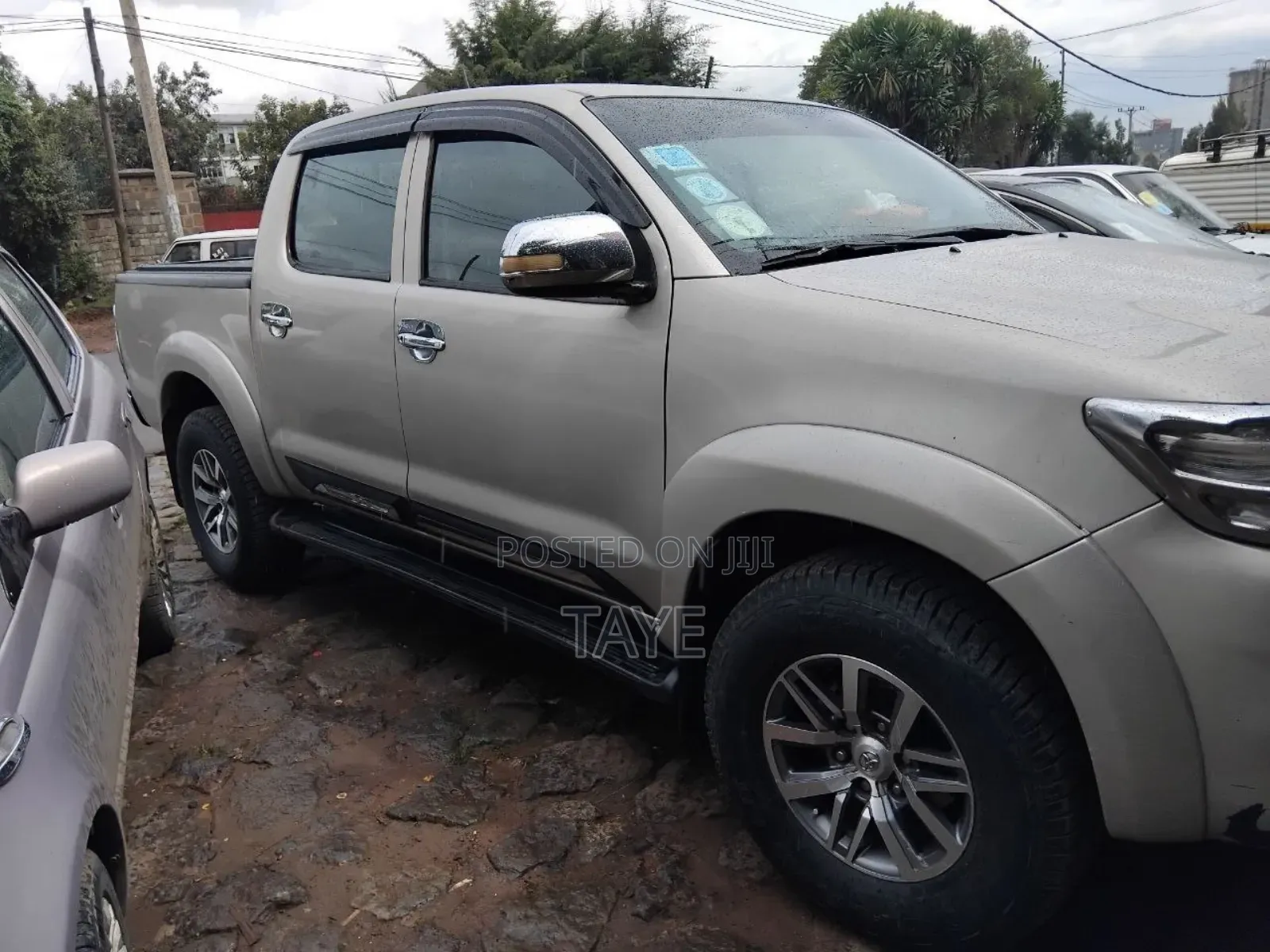 Toyota Hilux 2013 Silver