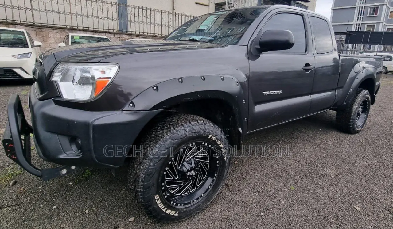 Toyota Tacoma 2015 Black
