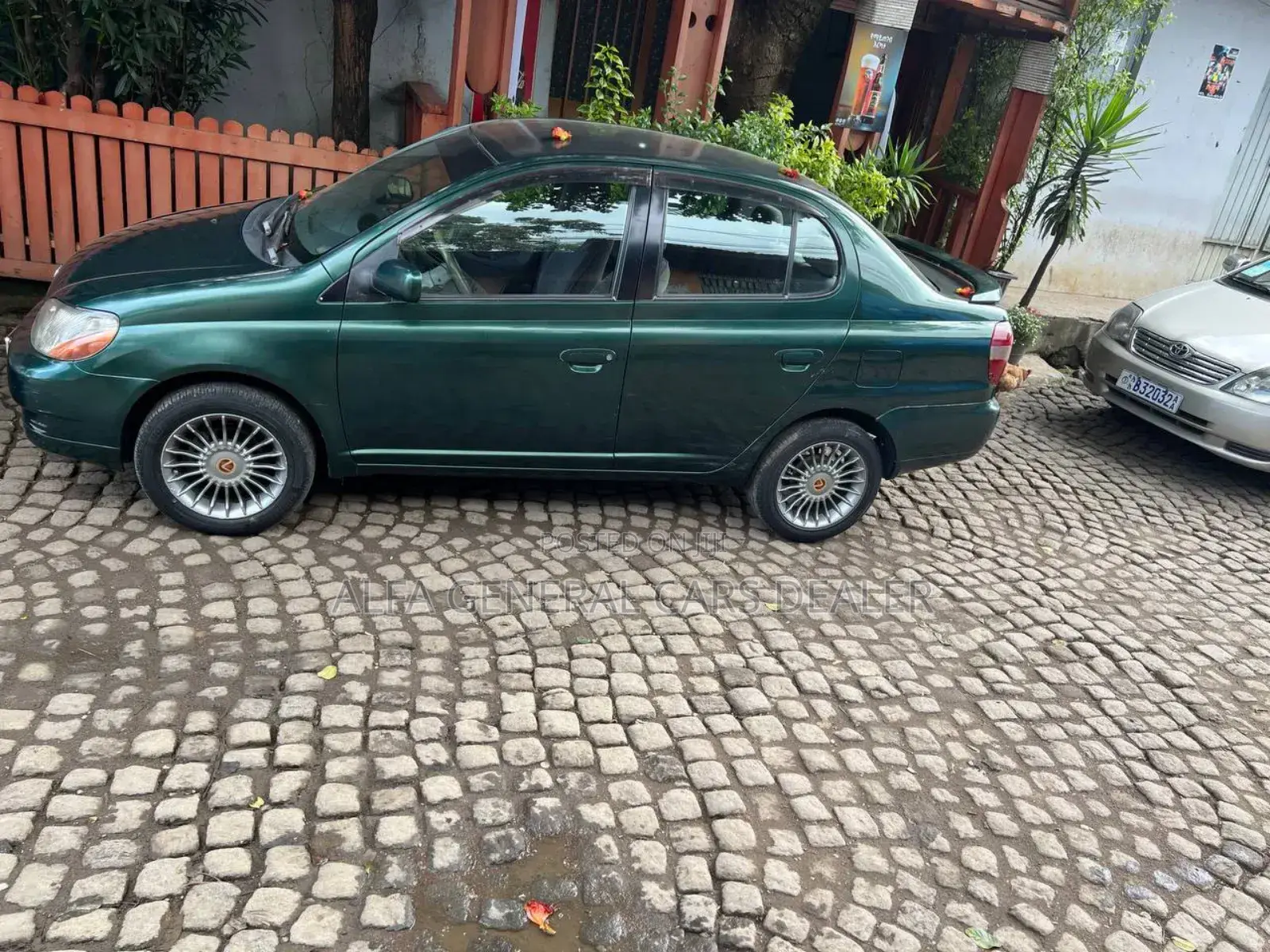Toyota Platz 2001 Green
