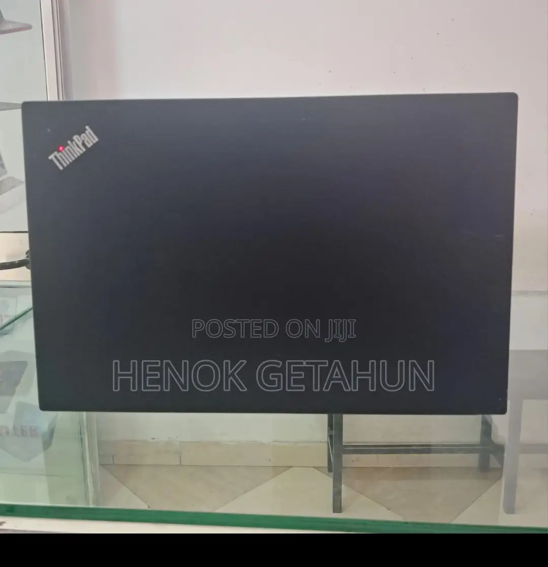 New Laptop Lenovo ThinkPad Yoga 370 8GB Intel Core I7 SSD 256GB