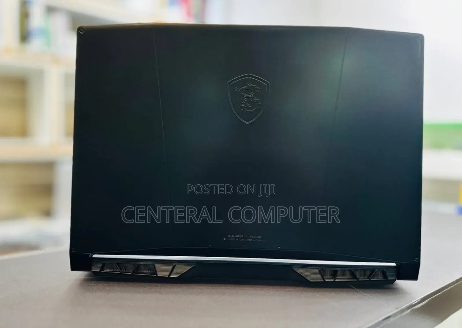 New Laptop MSI Crosshair 15 B12U 16GB Intel Core I7 SSD 512GB