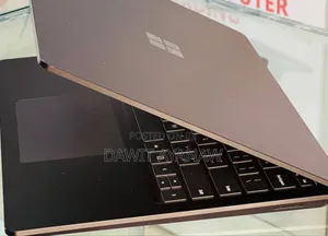 New Laptop Microsoft Surface 16GB Intel Core I7 SSD 256GB