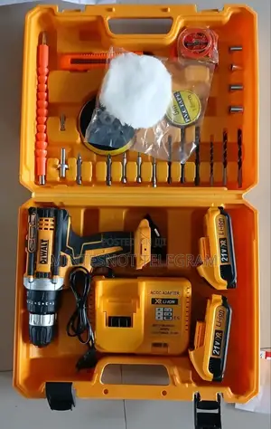 Dewalt Chargeable Drill With Accessories