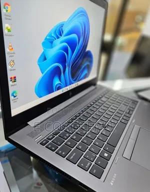 New Laptop HP 16GB Intel Core I7 SSD 512GB