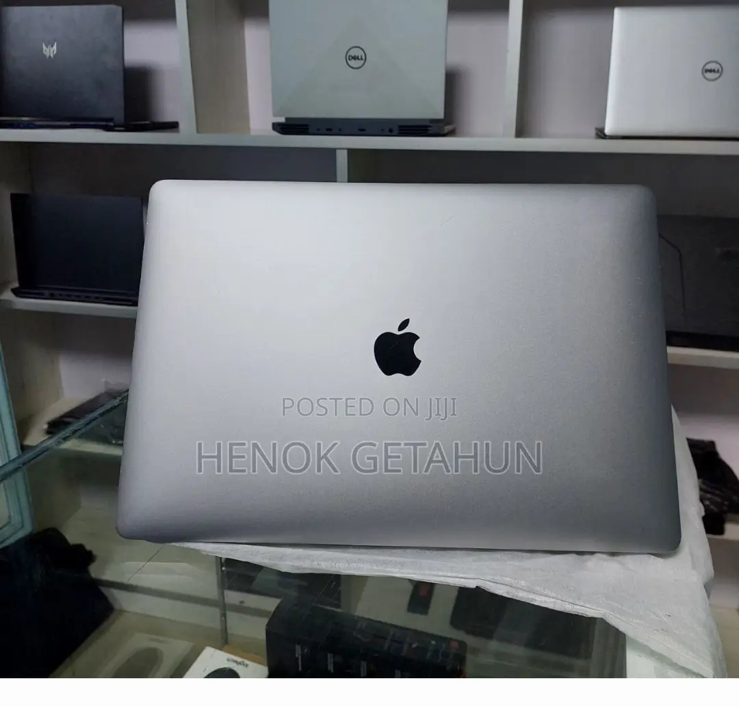 New Laptop Apple MacBook Pro 2019 32GB Intel Core I9 SSD 512GB