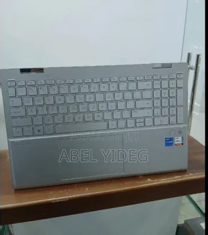 New Laptop HP Pavilion 15 8GB Intel Core I5 SSD 512GB