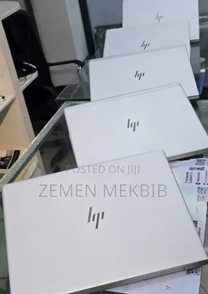 Photo - Laptop HP EliteBook 840 G5 16GB Intel Core I5 SSD 512GB