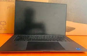 New Laptop Dell Precision 5530 16GB Intel Core I7 SSD 1T