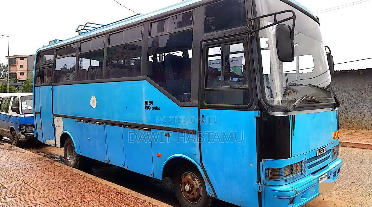 Iveco Massif 2007 Blue