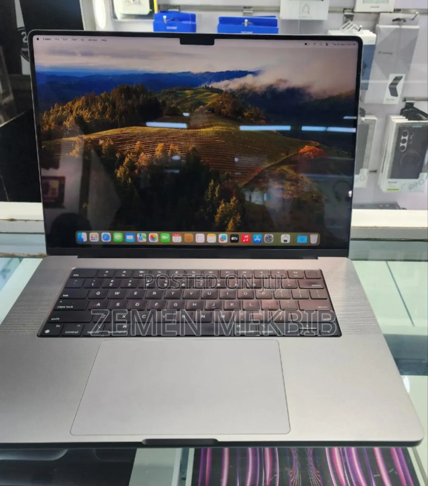 New Laptop Apple MacBook Pro 2021 M1 32GB Intel Core I9 SSD 1T
