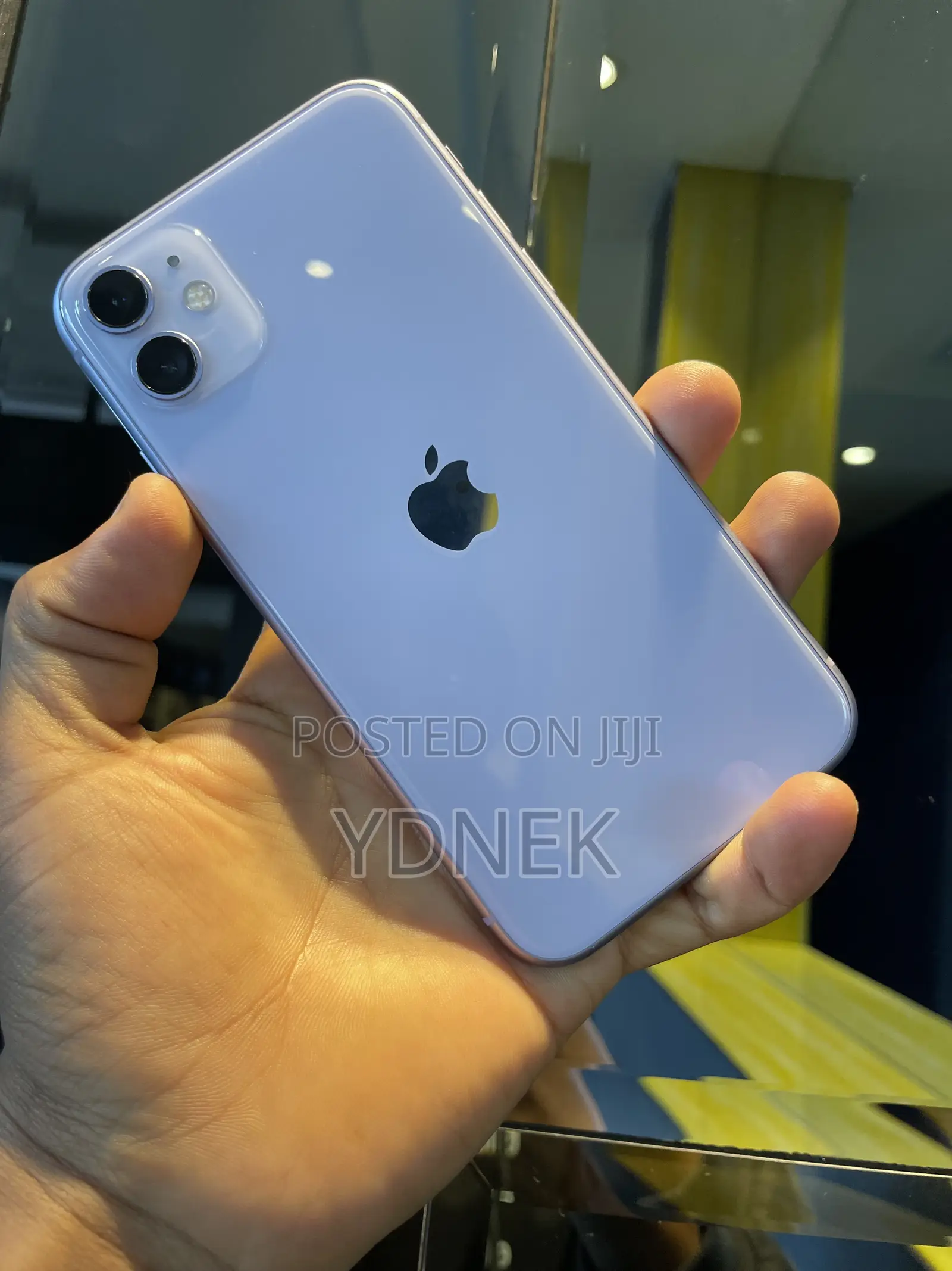 Apple iPhone 11 64 GB Purple