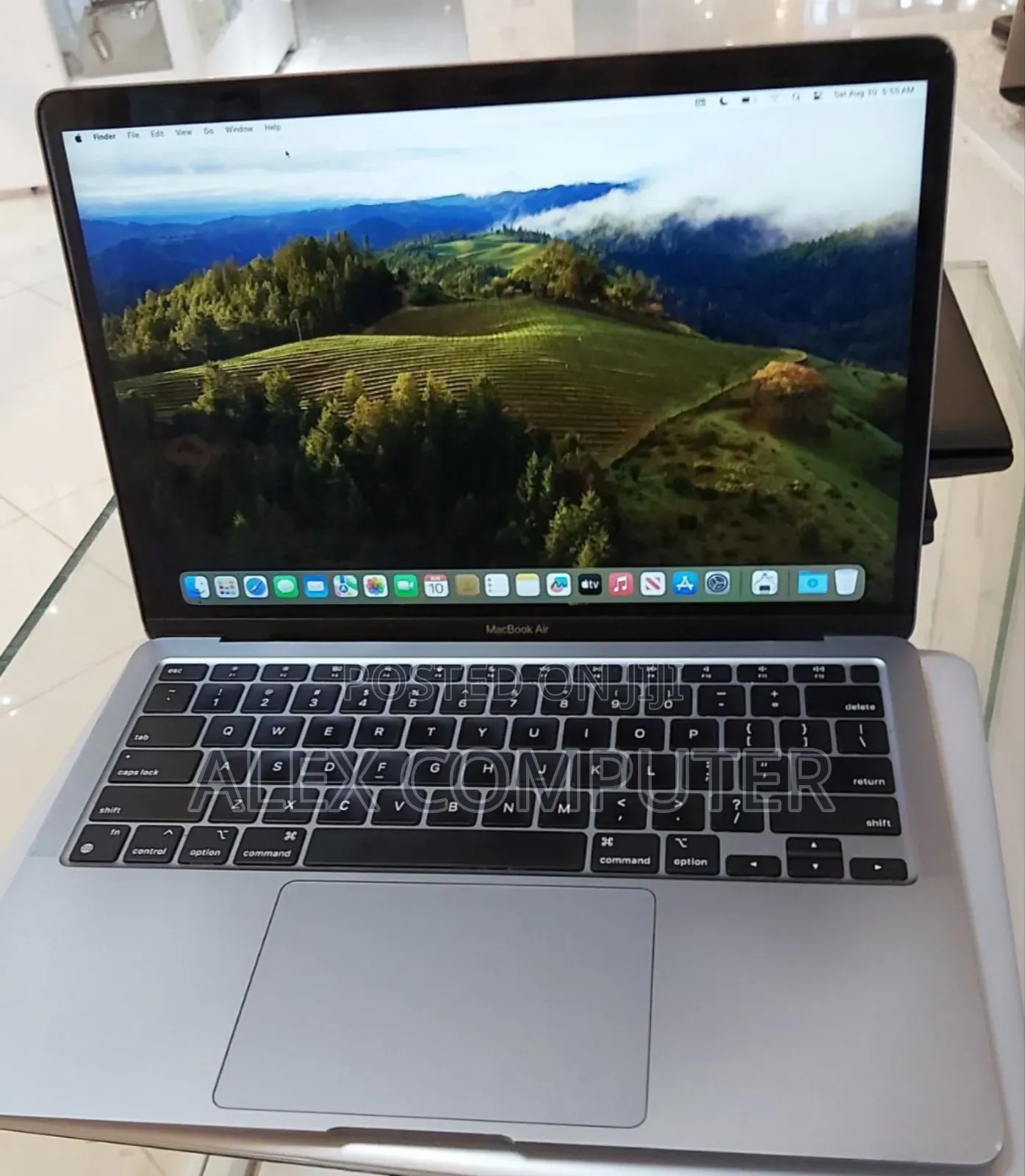 New Laptop Apple MacBook Air 2020 M1 8GB Apple M1 SSD 256GB