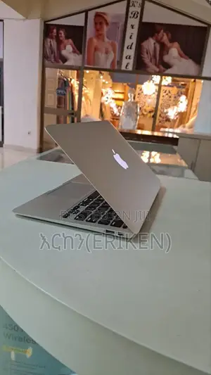 New Laptop Apple MacBook Air 2015 4GB Intel Core I5 SSD 128GB