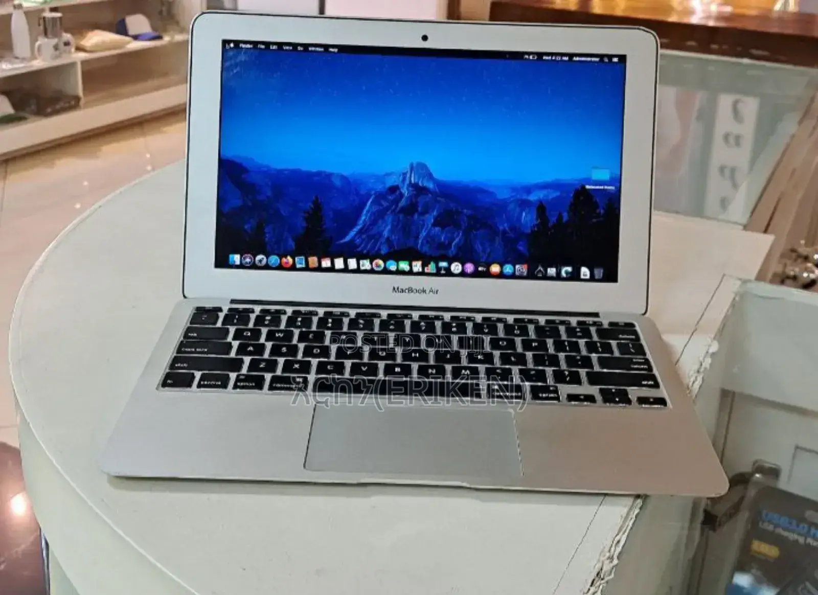 New Laptop Apple MacBook Air 2015 4GB Intel Core I5 SSD 128GB