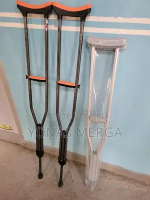 Photo - Underarm Crutche for Adult(Size,S/M/L)d/T Height Arm Length