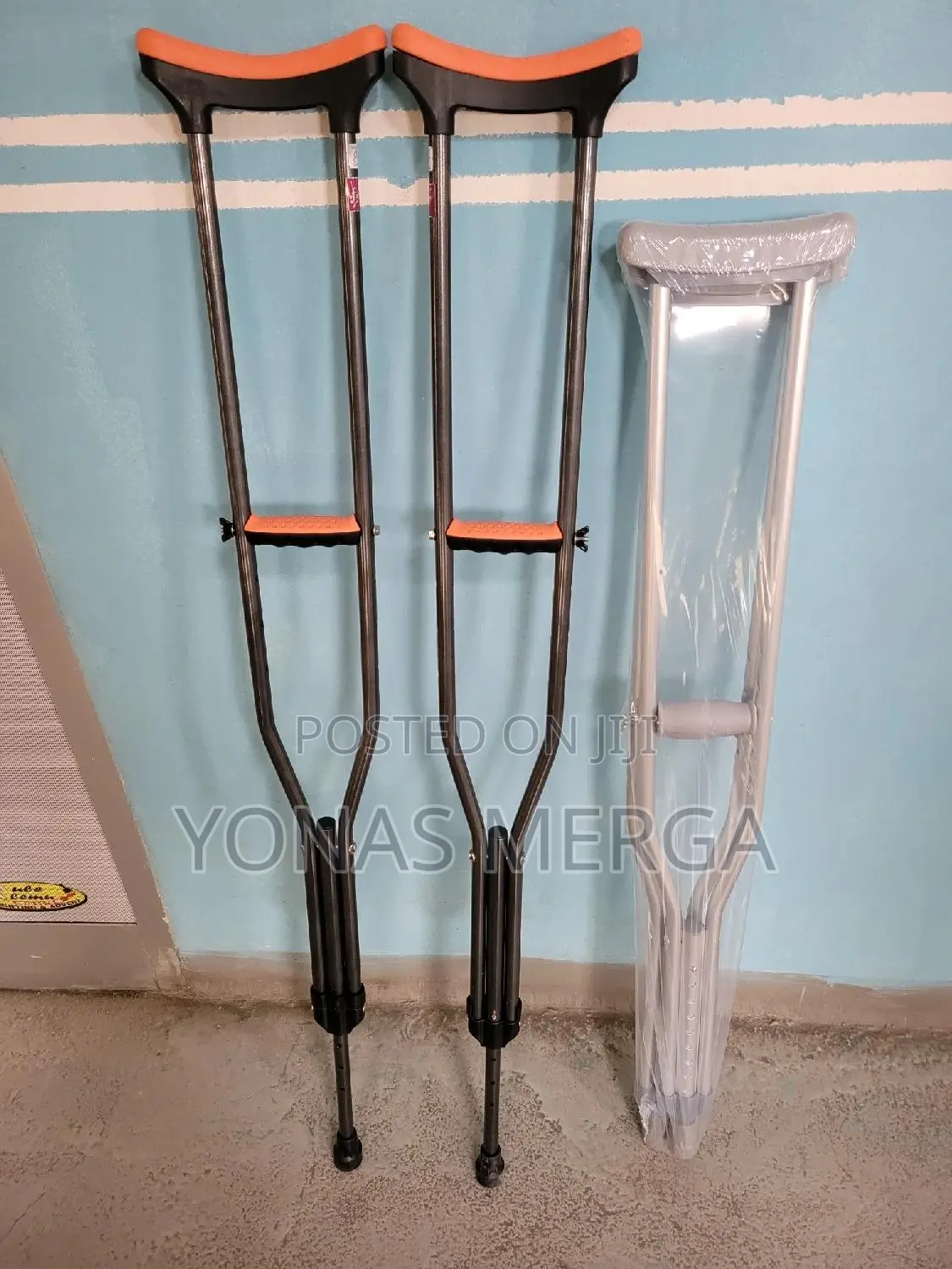Adjustable Medical Crutches, Load-Bearing 130kg(1 Pair)