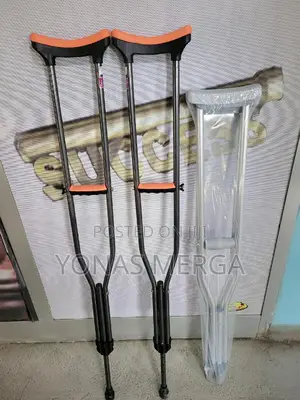 Photo - Underarm Crutches Are Made of High-Quality Aluminum Alloy