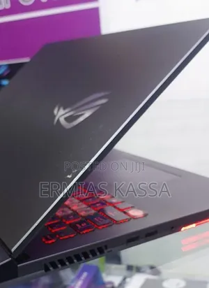 Laptop Asus ROG Strix G15 16GB AMD Ryzen 7 SSD 1T