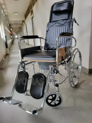 Potty Wheelchair Folding Mechanism: Easy to Use, Heavy-Duty,