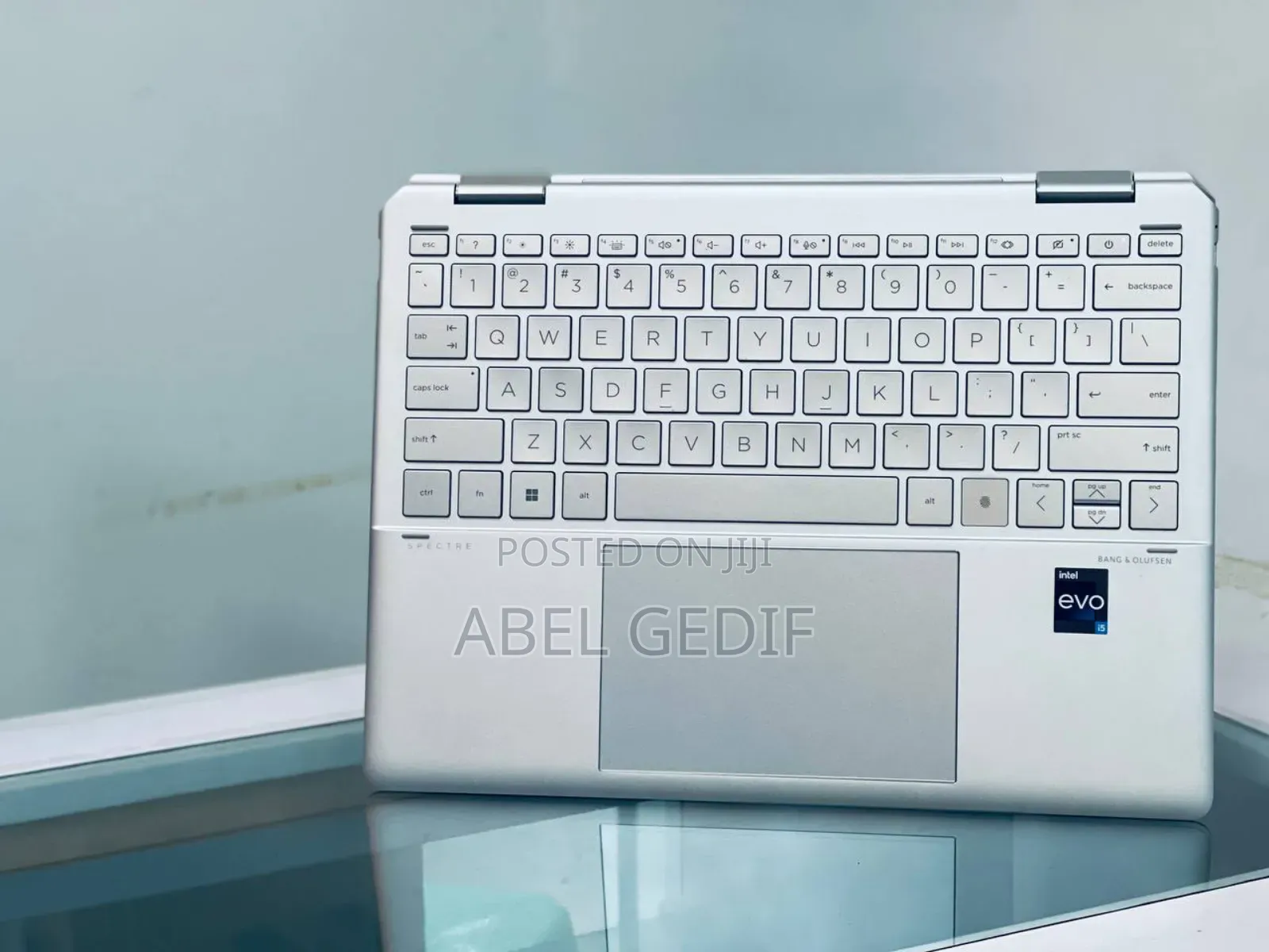 New Laptop HP Spectre X360 8GB Intel Core I5 SSD 512GB