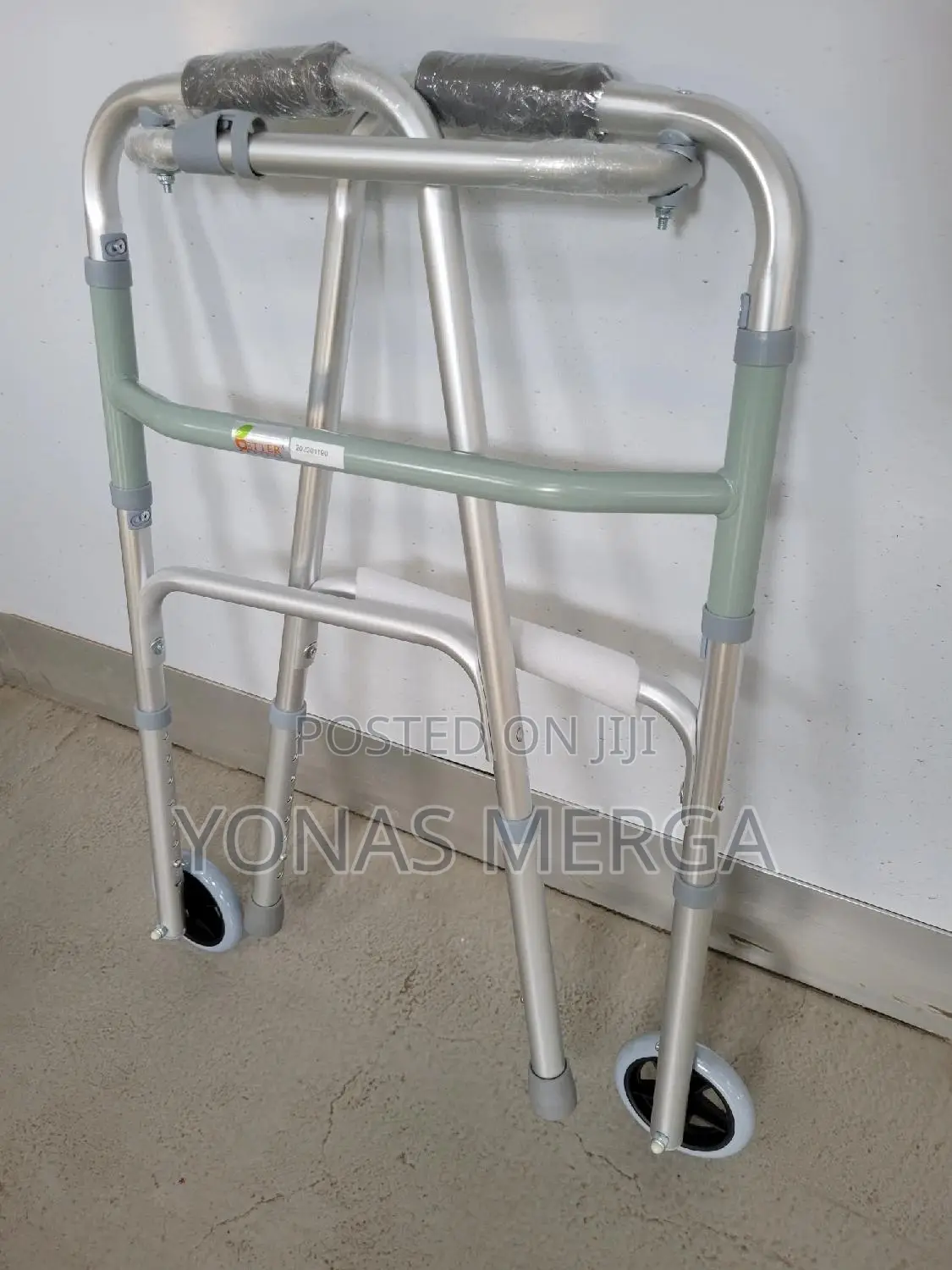 WALKER With Wheel/Design, Easy1-button Folding/Eaiser