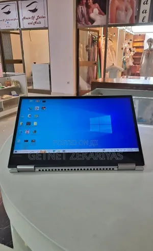 New Laptop Lenovo Yoga 730 8GB Intel Core I5 SSD 512GB