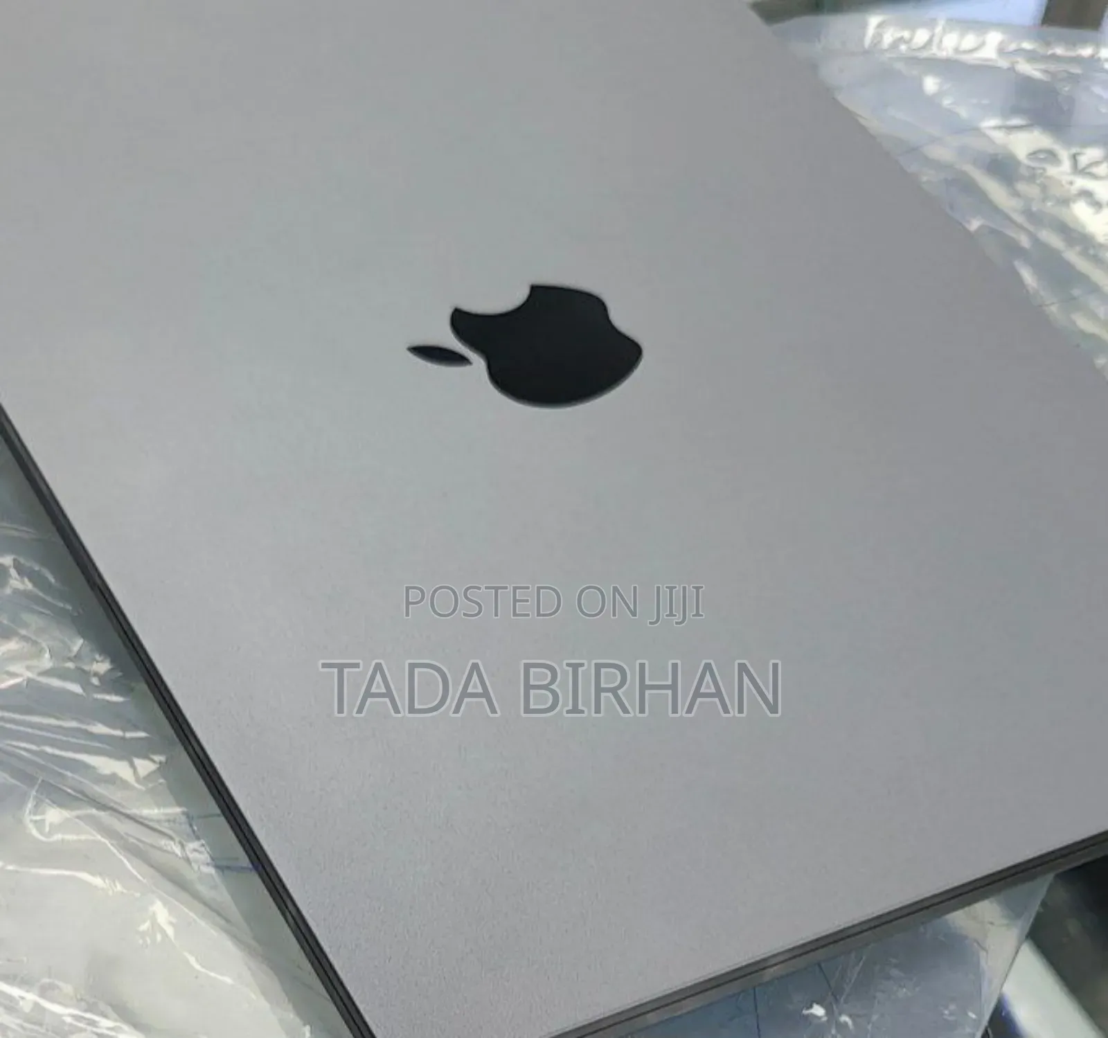 New Laptop Apple MacBook Air 2022 M2 8GB Apple M2 Ultra SSD 256GB