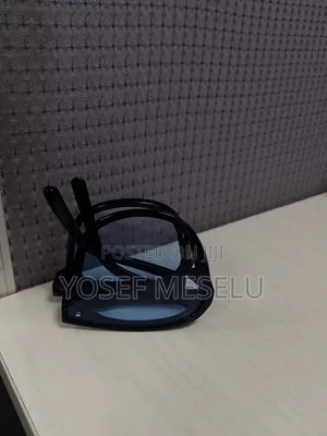 Luxury Fashion Folding Sunglasses.