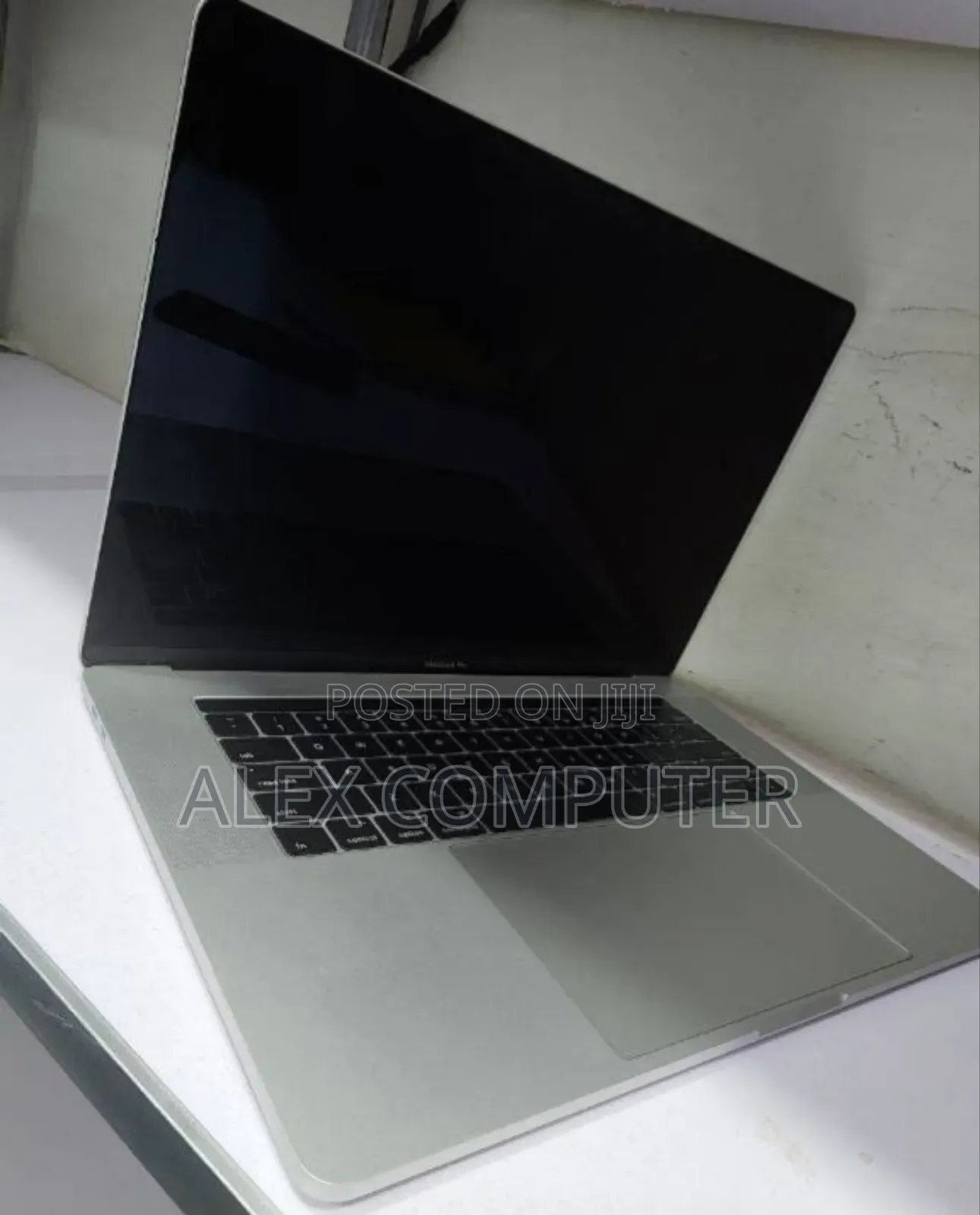 New Laptop Apple MacBook Pro 2017 16GB Intel Core I7 SSD 2T