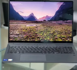 Photo - New Laptop Lenovo ThinkPad Yoga 32GB Intel Core I7 SSD 1T