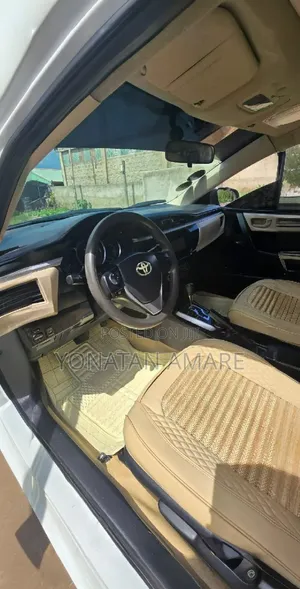 Toyota Corolla 2015 White