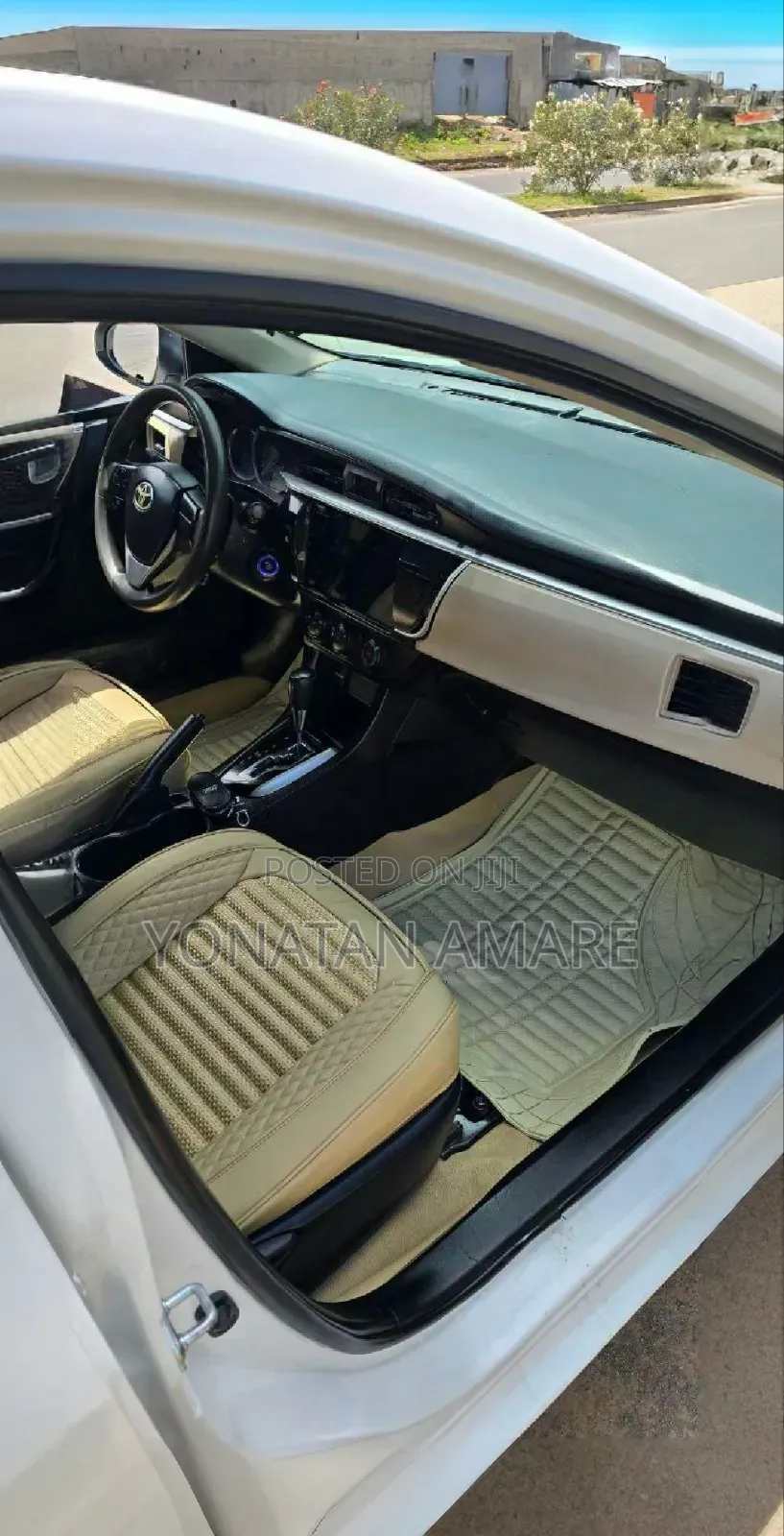 Toyota Corolla 2015 White