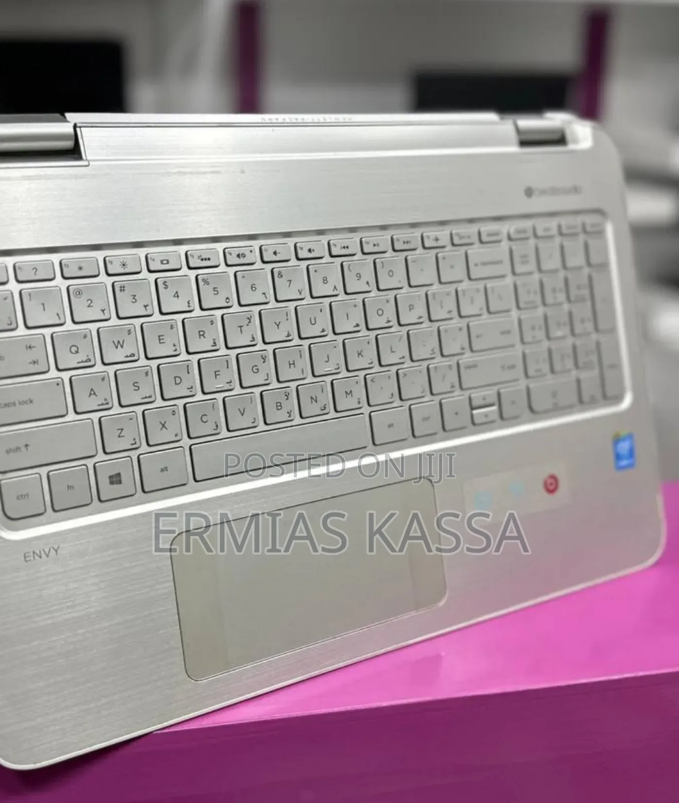 New Laptop HP Envy X360 8GB Intel Core I5 SSD 1T