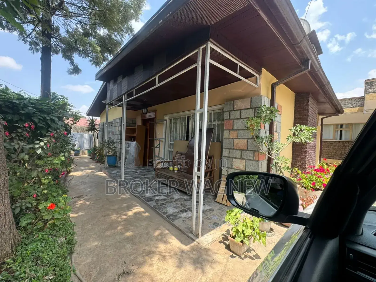 Furnished 3bdrm House in Kirkos for rent