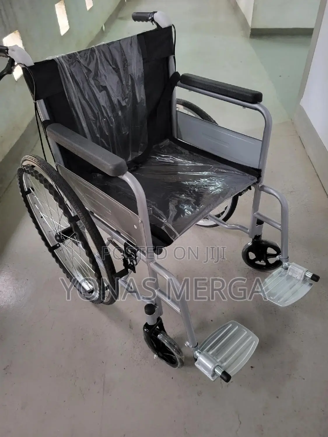 Normal Wheehchair Hand Brakes for Adults Can Take on Car