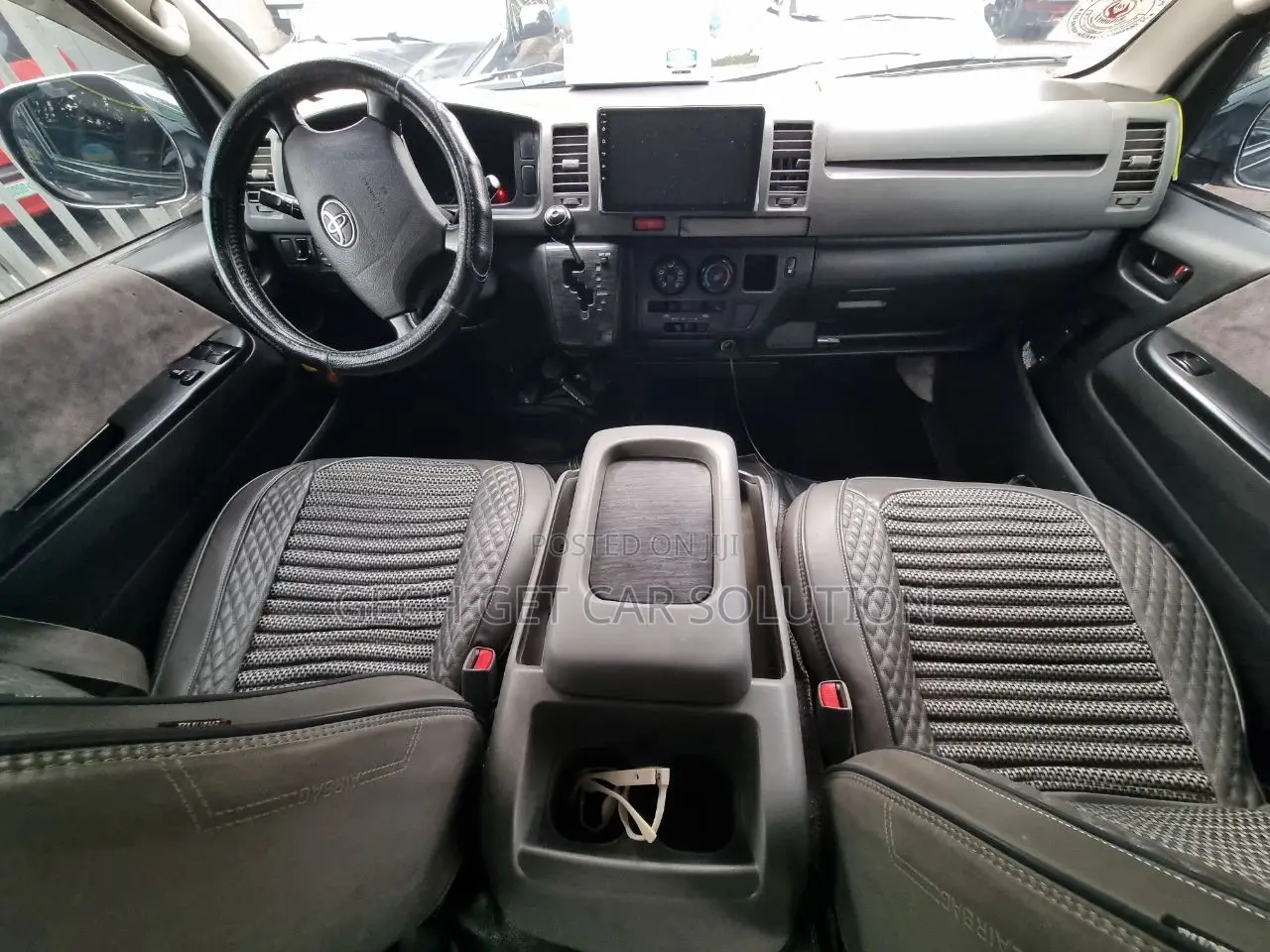 Toyota HiAce 2007 Black