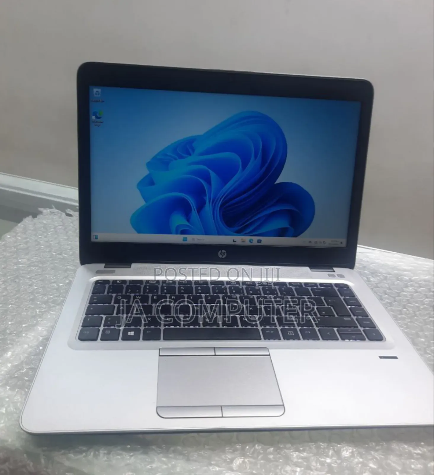 New Laptop HP EliteBook 840 G3 8GB Intel Core I5 SSHD (Hybrid) 1.5T