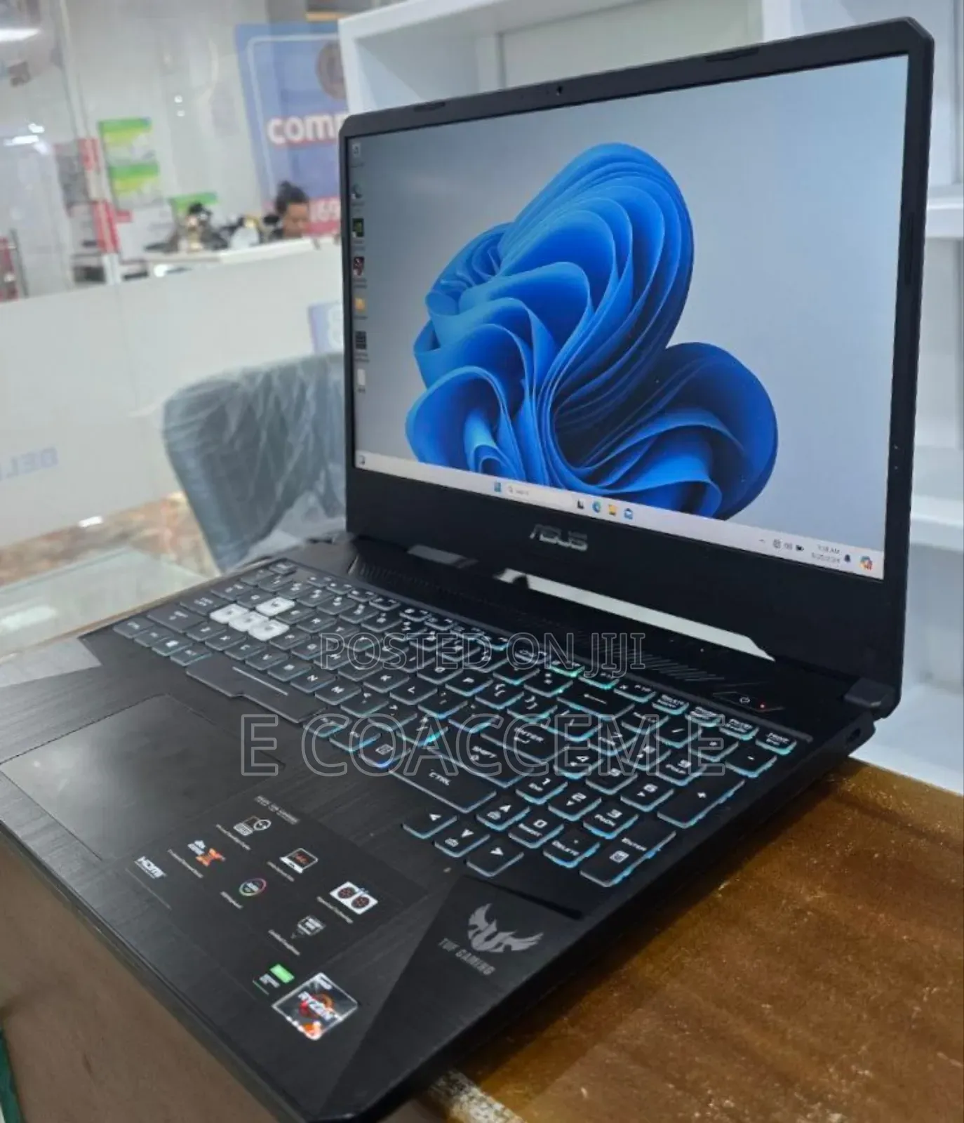 New Laptop Asus 16GB AMD Ryzen 7 SSD 512GB