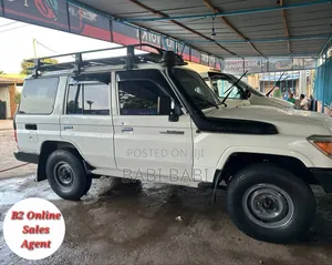 Toyota Land Cruiser 2019 White