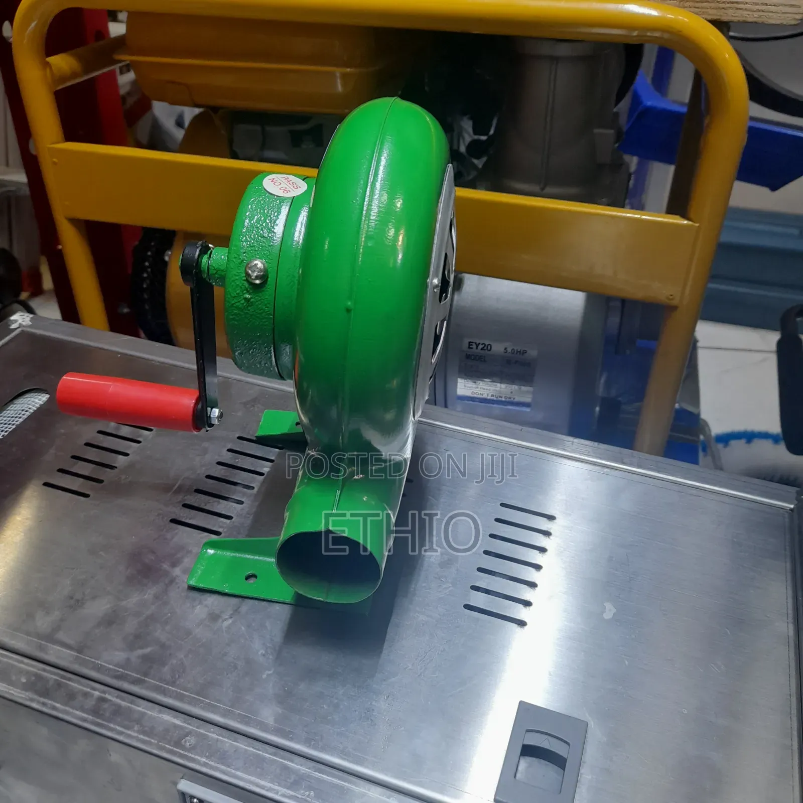 ማንዋል ፎርጃ ወይም ብልወር