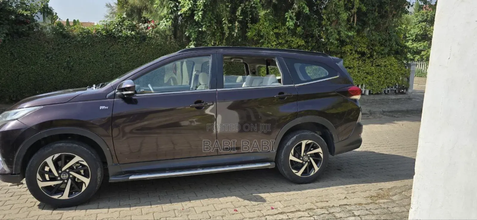 Toyota Rush 2022 Burgundy