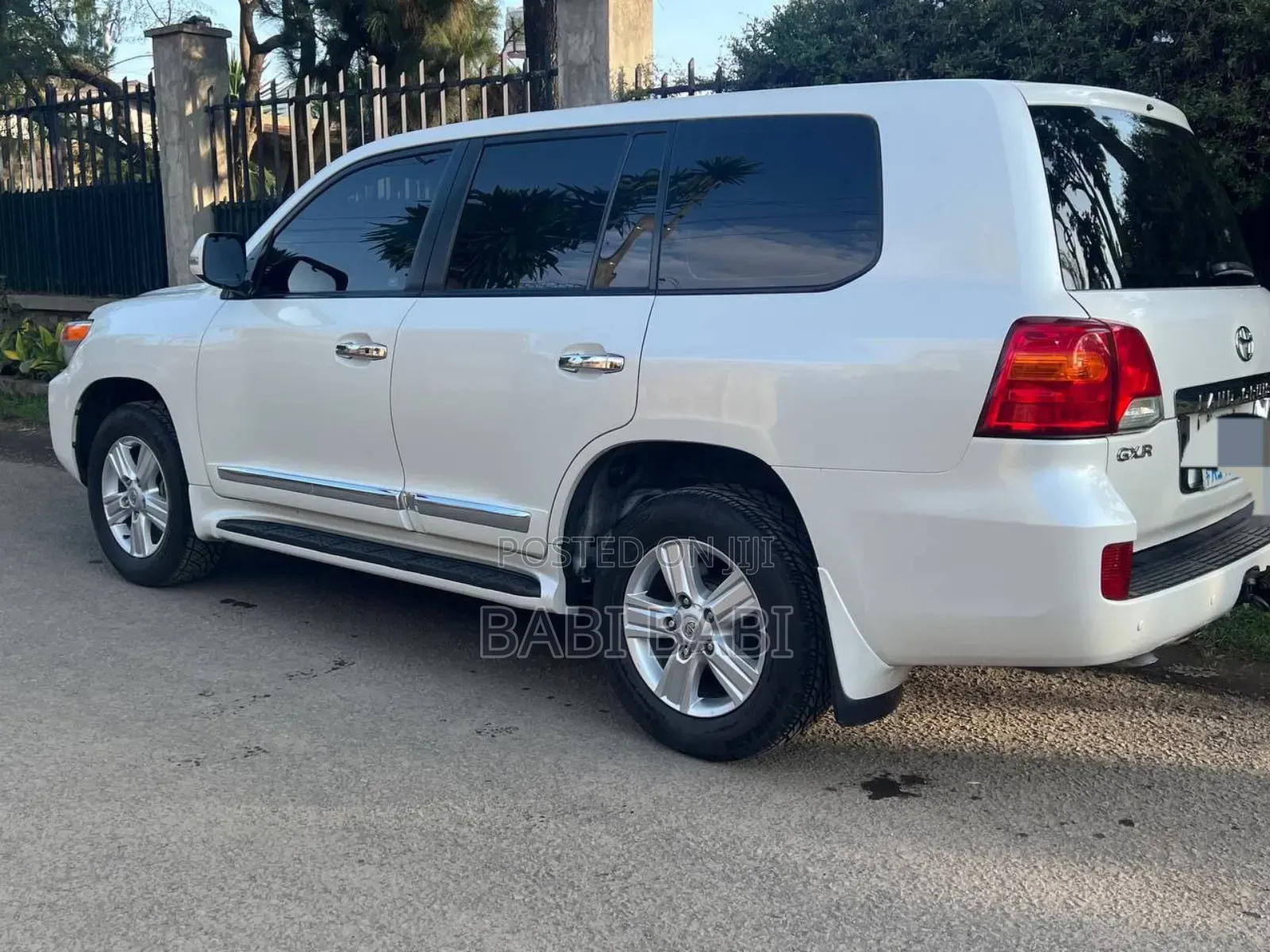 Toyota Land Cruiser 2015 White