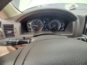 Toyota Land Cruiser 2018 White