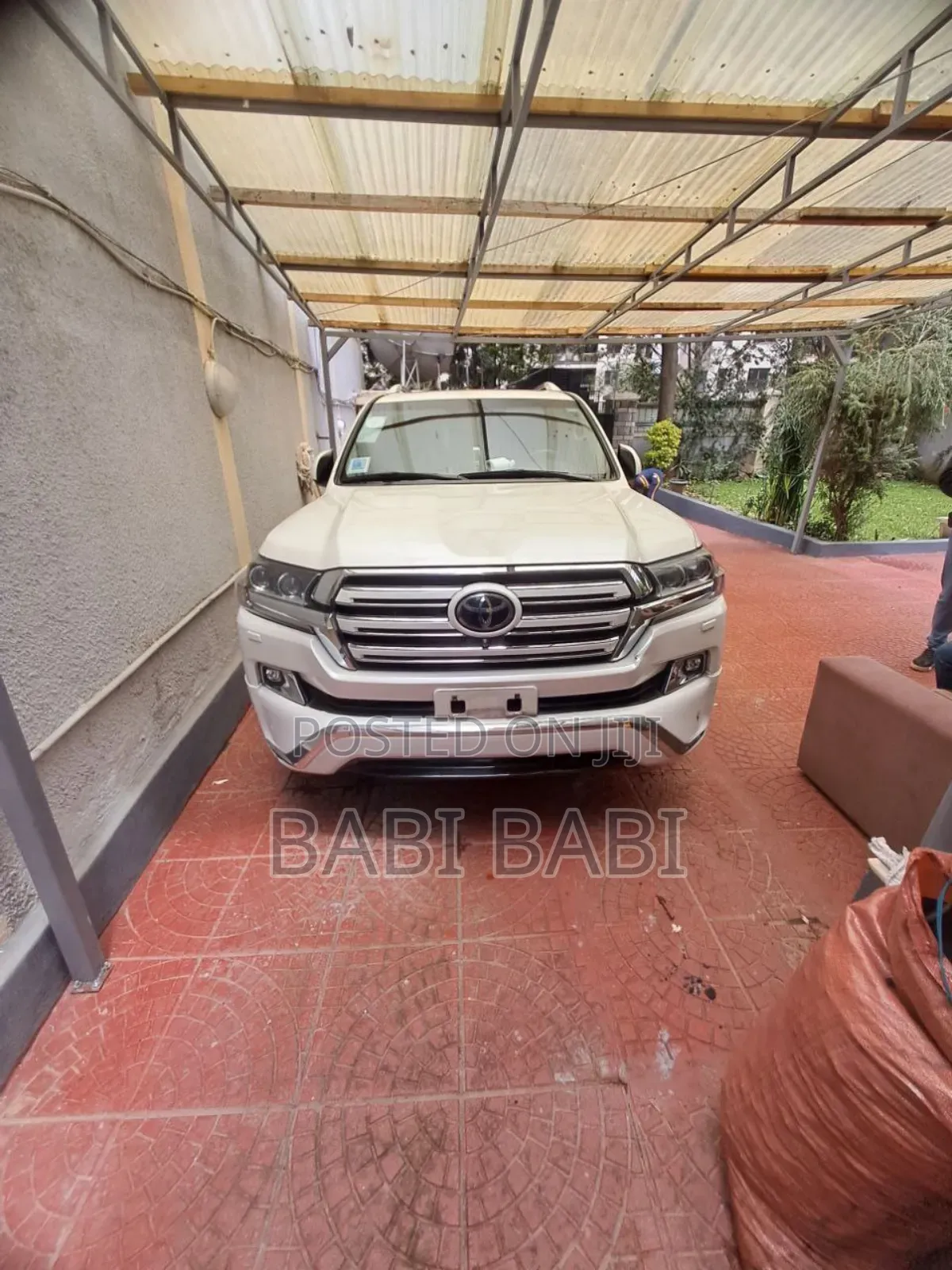 Toyota Land Cruiser 2018 White