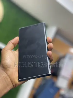 Photo - Samsung Galaxy S22 Ultra 512 GB Green