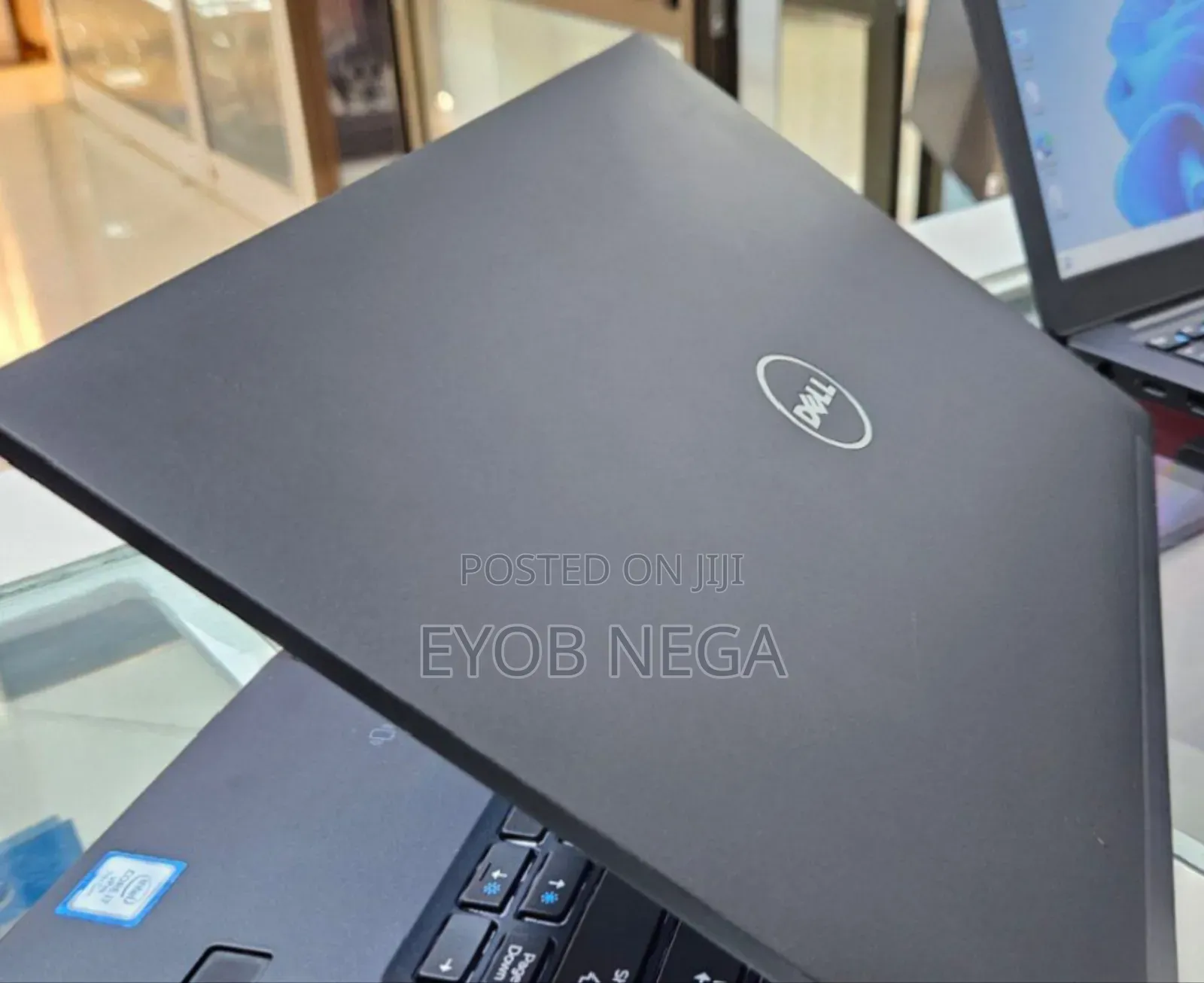 New Laptop Dell 8GB Intel Core I7 SSD 256GB